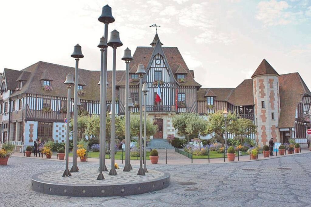 Le Cyrano, Deauville - App. T2 Proche De La Mer 外观 照片